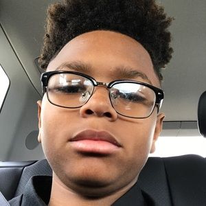 Meet your Posher, Casey